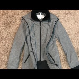 Jessica Simpson Coat with fur collar —NEW